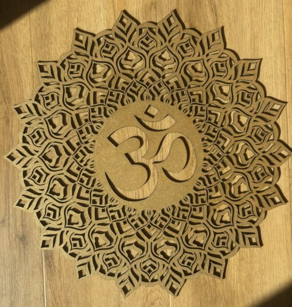 mandala_od_srdce_om_3